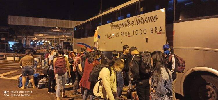 Mais 47 paraguaios chegam em Foz na madrugada desta quarta, 22