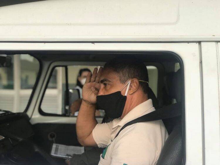 Testes rápidos de Covid na população continuam nesta quinta-feira