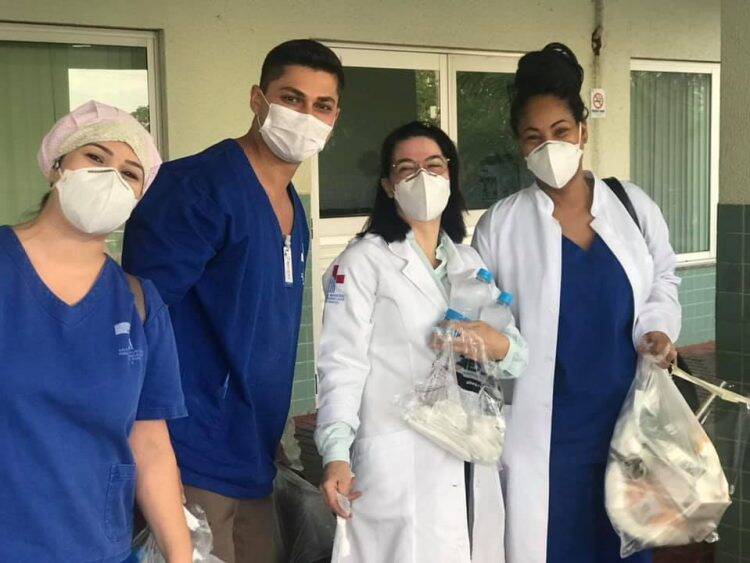 Testes rápidos de Covid na população continuam nesta quinta-feira