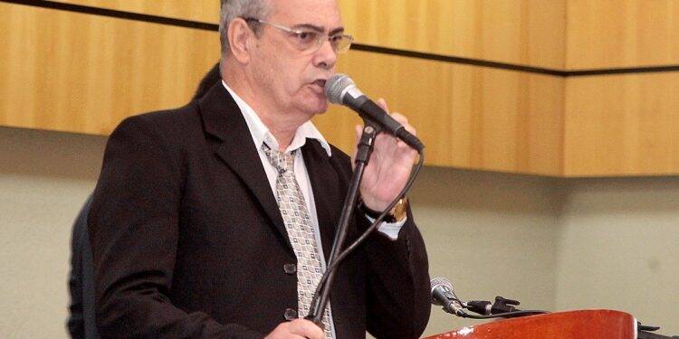 Morre o narrador Doniseti Melo, “o poeta do rádio”
