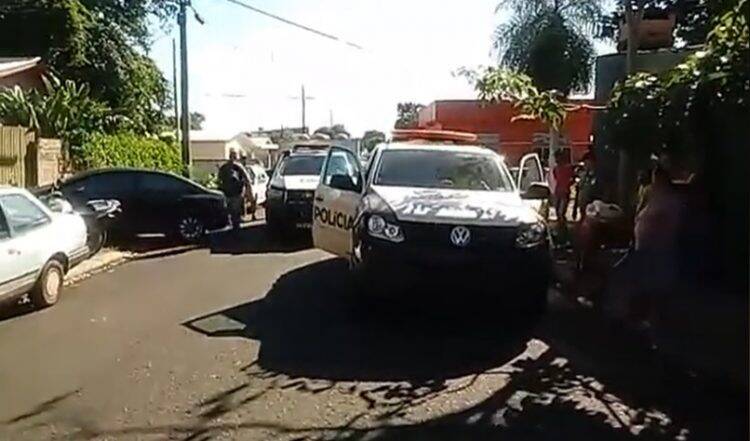 Rapaz é assassinado dentro de casa no Jardim das Flores
