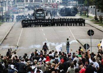 Educadores de Foz do Iguaçu relembram cinco anos do “Massacre de 29 de Abril”