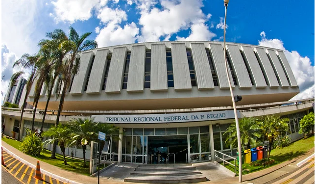 TRF suspende bloqueio de R$ 3 bilhões dos fundos partidário e eleitoral
