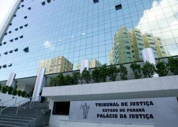 Justiça determina restabelecimento de parlatório virtual entre presos e advogados