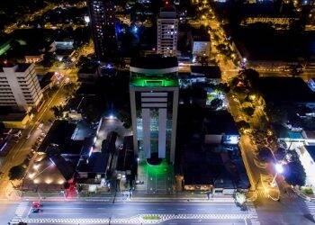 Rede iguaçuense de hotéis faz homenagem aos profissionais de saúde