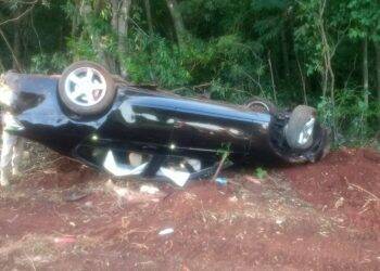 Acidente no viaduto da Av. Paraná deixa um morto e outro ferido em estado grave