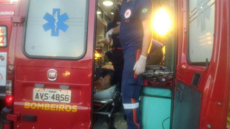 Acidente no viaduto da Av. Paraná deixa um morto e outro ferido em estado grave