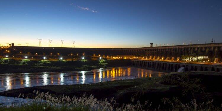 Suspensão de visitas permanecem após Semana Santa na usina de Itaipu