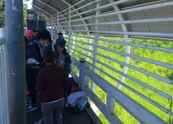 Mais 116 paraguaios estão retidos na Ponte da Amizade nesta segunda, 13