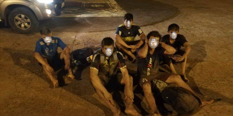 Paraguaios são detidos ao tentar passar Rio Paraná nadando