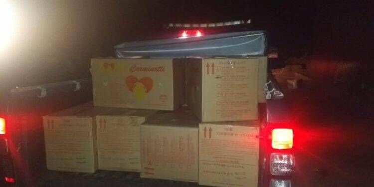 Paraguaios são detidos transportando alimentos ilegalmente pelo Rio Paraná