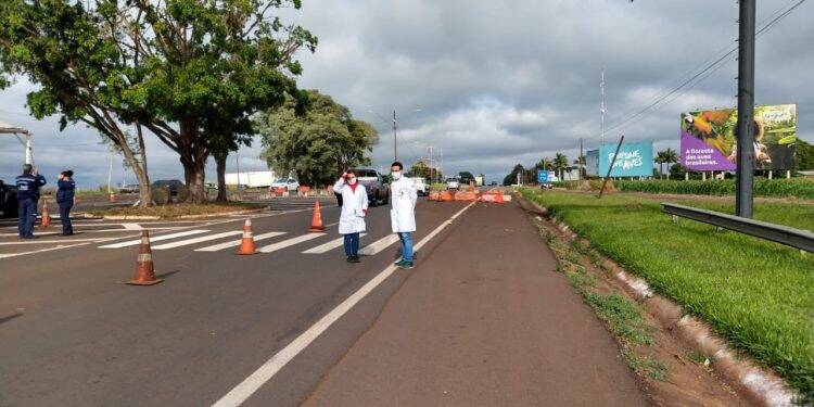 Foz do Iguaçu instala barreira sanitária na BR 277
