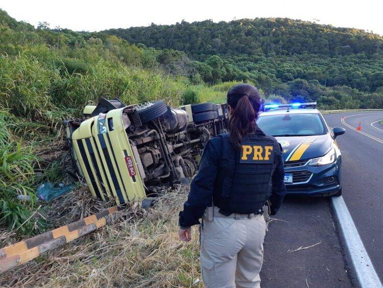 Mortes em rodovias federais do Paraná têm leve queda no 1º trimestre, aponta PRF