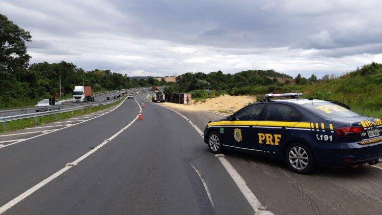 Mortes em rodovias federais do Paraná têm leve queda no 1º trimestre, aponta PRF