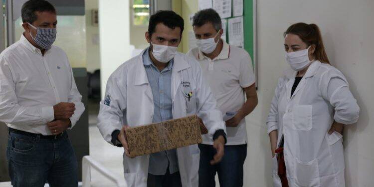 Prefeitura recebe 8 mil kits para testes rápidos da Covid-19