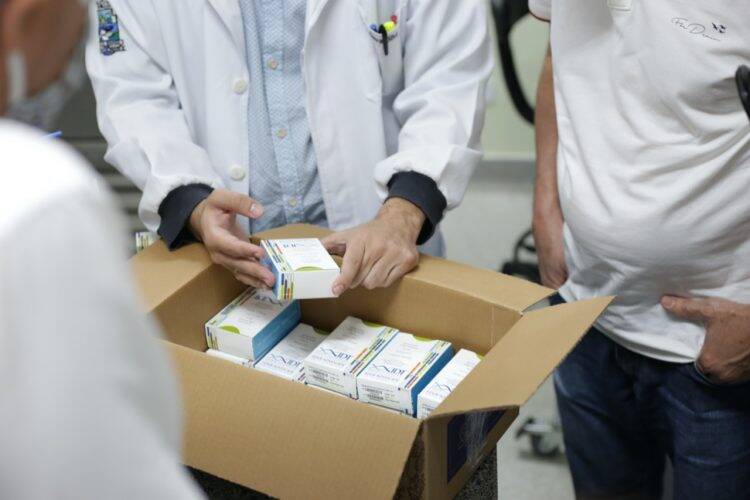 Prefeitura recebe 8 mil kits para testes rápidos da Covid-19