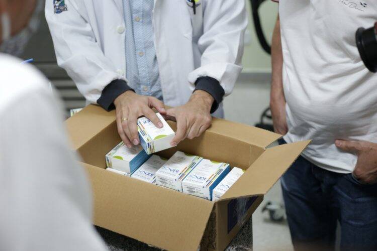 Prefeitura recebe 8 mil kits para testes rápidos da Covid-19