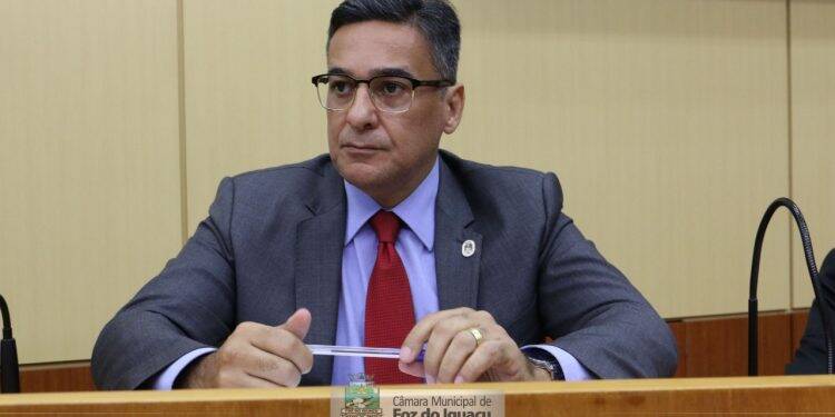 Vereador Jeferson Brayner sugere mudanças em trecho da Avenida Paraná