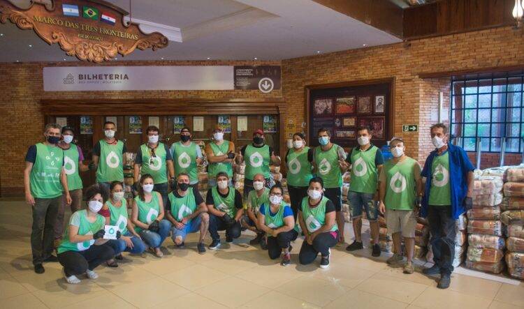 Cataratas inicia doação de 43 toneladas de alimentos em Foz do Iguaçu