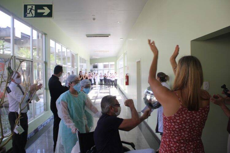 Hospital Ministro Costa Cavalcanti tem terceira alta hospitalar por coronavírus