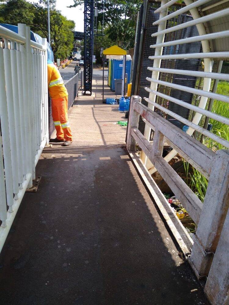 Ação integrada realiza limpeza e desinfecção da Ponte da Amizade