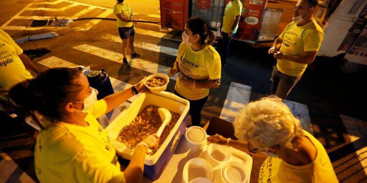 Projeto Anjos da Madrugada busca doações em Foz do Iguaçu