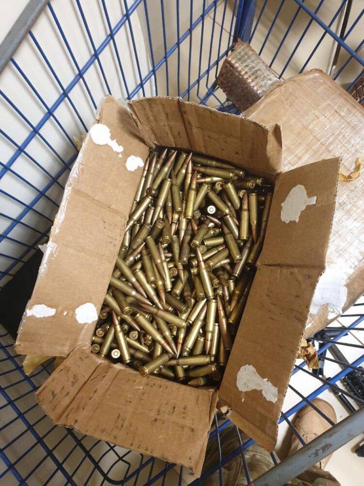 Contrabando de cigarros está associado ao tráfico internacional de drogas, armas e munições