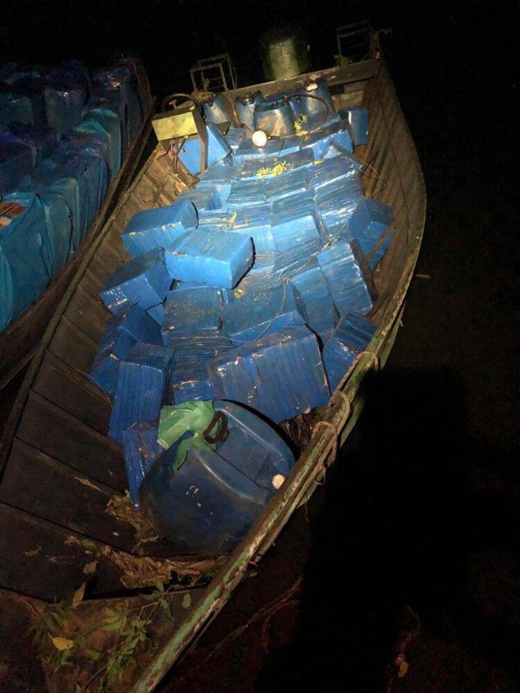 Contrabando de cigarros está associado ao tráfico internacional de drogas, armas e munições