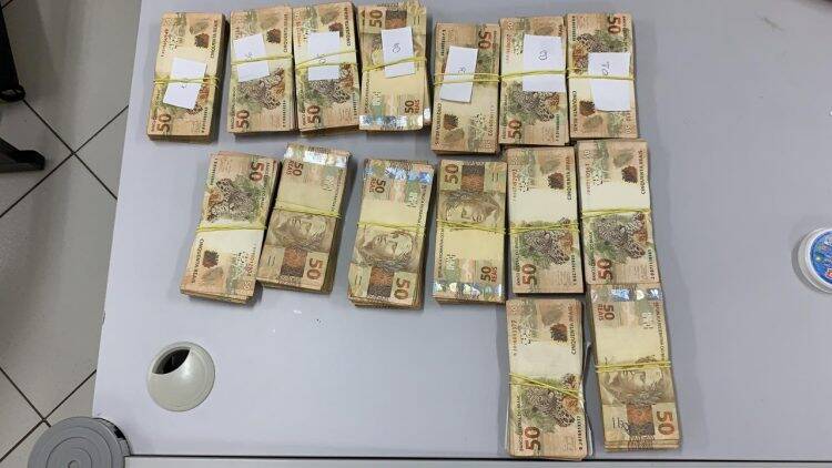 Receita Federal apreende mercadorias e dinheiro na Ponte da Amizade