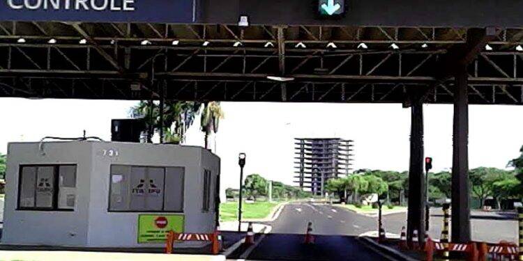 Itaipu suspende transporte de vans após 4 motoristas serem diagnosticados com covid-19