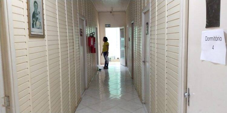 Albergue para moradores de rua precisa de doações