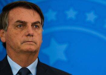 Bolsonaro sanciona lei da renda básica emergencial