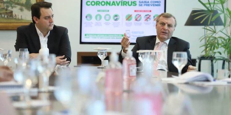 Governo e médicos alinham estratégias contra a Covid-19