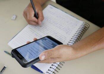 Governo do Paraná propõe aulas à distância para a Rede Estadual de Ensino