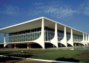 Covid-19: Brasil registra 941 mortes desde início de pandemia