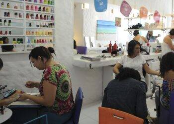 Veja o que pode abrir nesta segunda, 13, em Foz, além de serviços essenciais