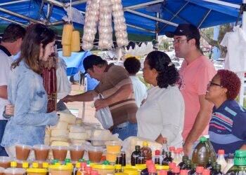 Prefeitura publica decreto com regras para o funcionamento de feiras livres