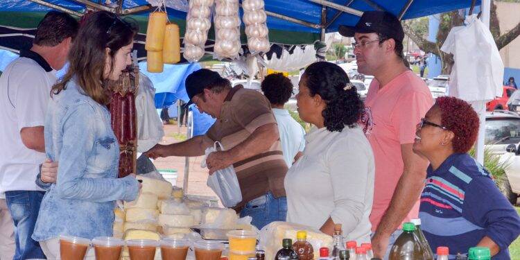 Prefeitura publica decreto com regras para o funcionamento de feiras livres