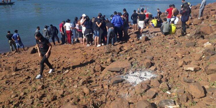 Pescadores encontram corpo de terceiro paraguaio desaparecido no Rio Paraná