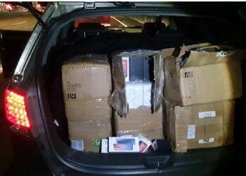 Aproximadamente 800 celulares avaliados em 100 mil dólares são apreendidos na BR 277