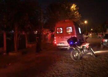 Duas pessoas são baleadas na região do Porto Belo e uma morre