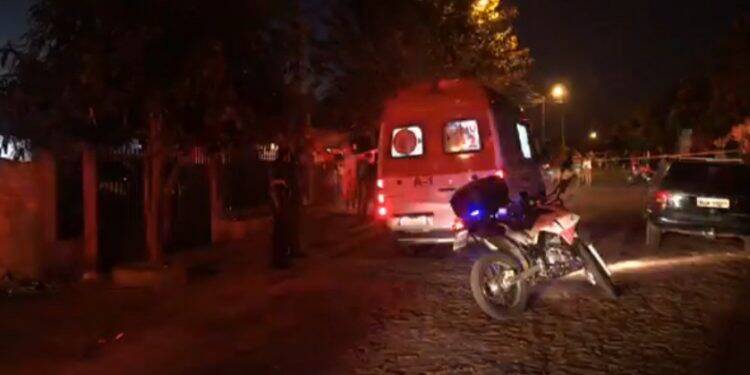 Duas pessoas são baleadas na região do Porto Belo e uma morre