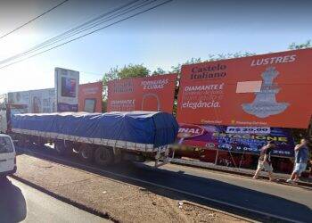 TRF4 mantém liminar que permite presença de outdoors na BR-277, em Foz