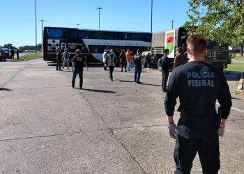 Mais de 2 mil brasileiros retornaram da argentina desde o início de abril