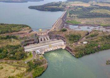 Governo do Paraná autoriza construção de 15 usinas hidrelétricas