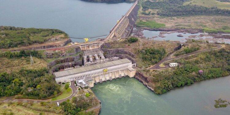 Governo do Paraná autoriza construção de 15 usinas hidrelétricas