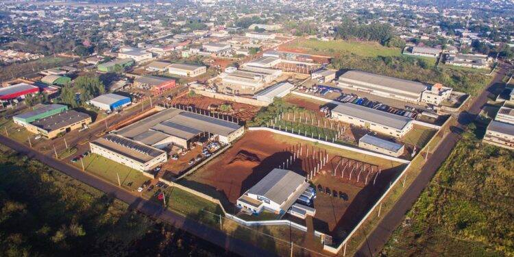 Novas empresas se instalarão em Foz do Iguaçu