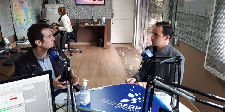 Aulas das escolas estaduais e particulares não retornam antes de julho, diz secretário