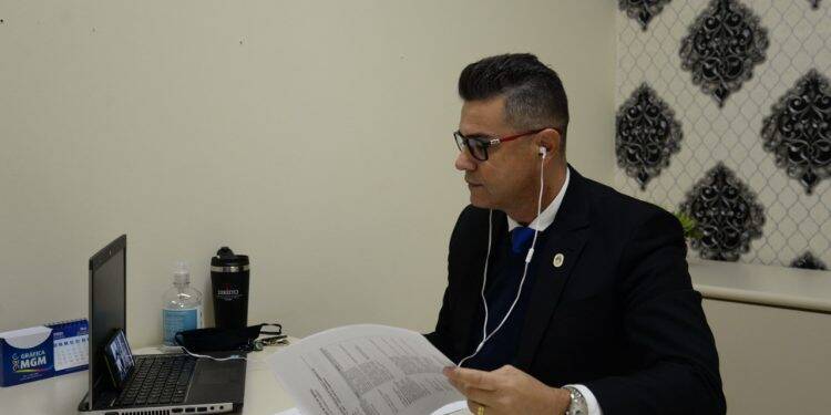 Câmara de Foz vai apurar contratos da saúde firmados durante pandemia