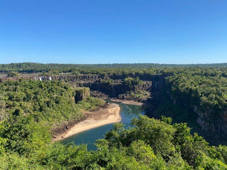 Cataratas do Iguaçu em tempos de estiagem e Covid-19